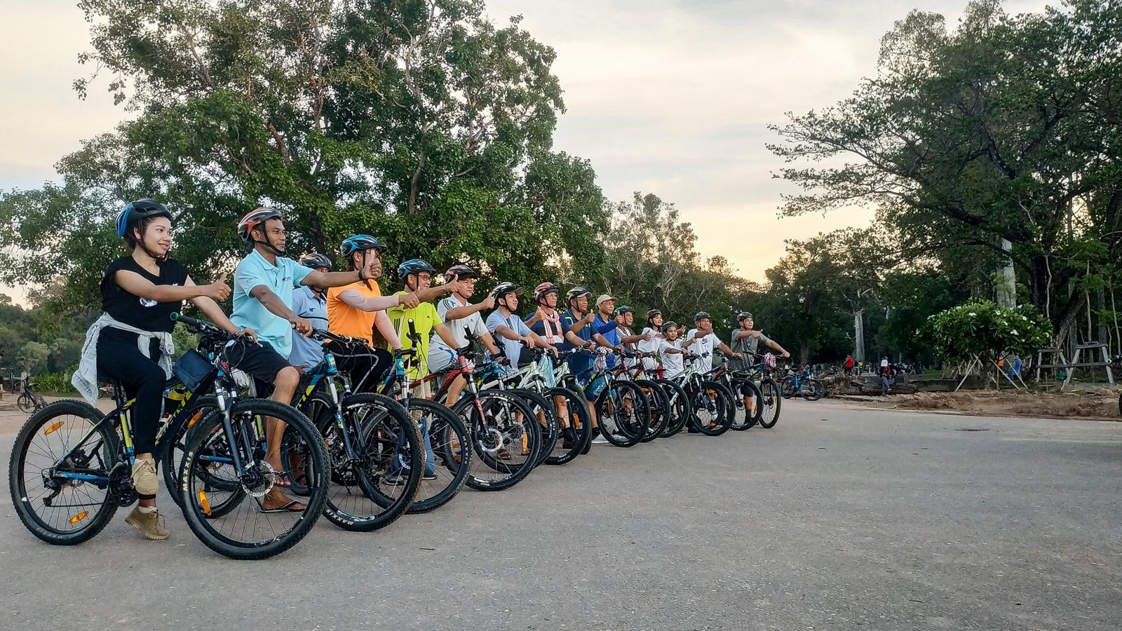 Discovery Cambodia By Bike Tour 14 Days